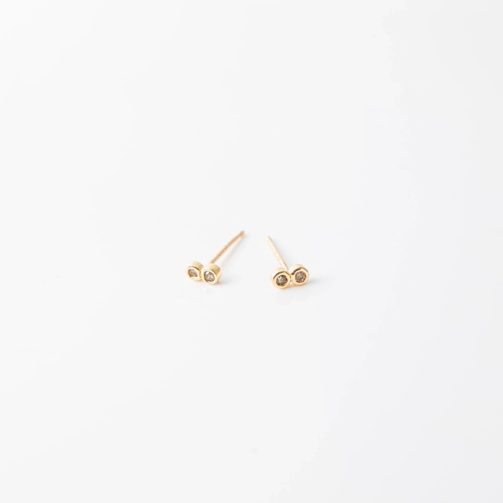 ZEXIMO公式】 天然ダイヤモンド 0.4ct スタッドピアス