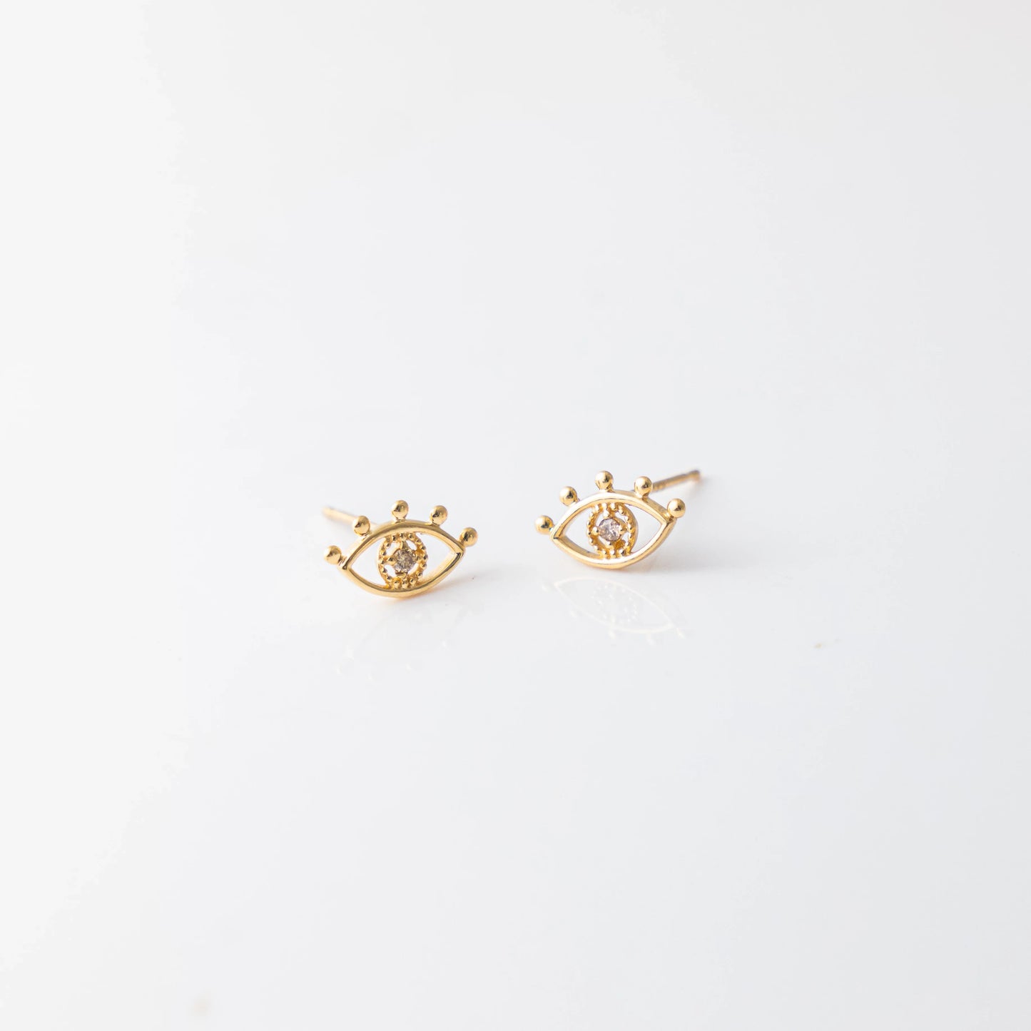 ダイヤモンドアイスタッドピアス